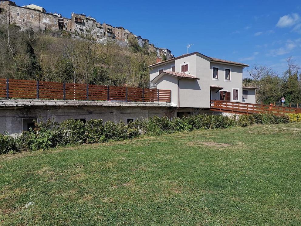 B&B La Locanda Del Sorriso Orte Exterior photo